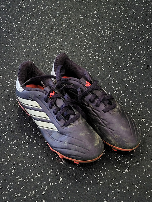 Vist Large View of Product Image Which is Used Adidas Soccer Cleats Black Junior 02