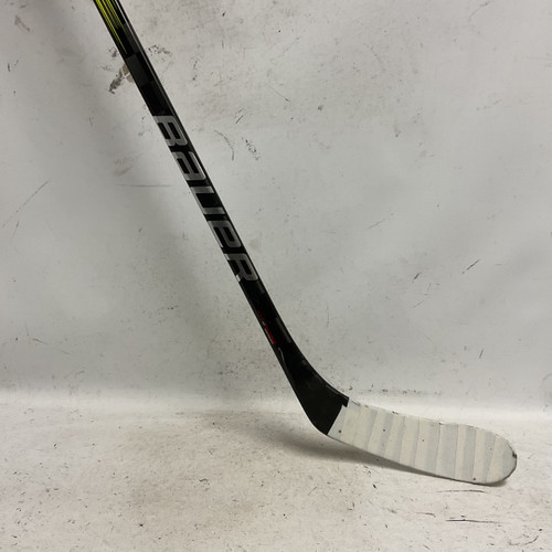 Vist Large View of Product Image Which is Used Bauer HYPERLITE 2 Senior One Piece Left 77 Flex