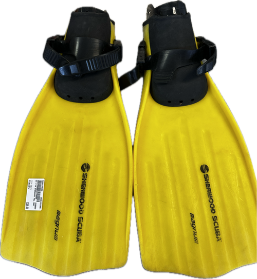 Vist Large View of Product Image Which is Used Underwater Fins Yellow M/L