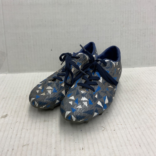 Vist Large View of Product Image Which is Used DREAM PAIRS Soccer Cleats Grey Junior 05