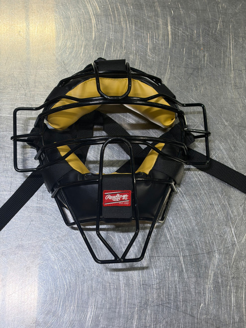 Vist Large View of Product Image Which is Used Rawlings UMPIRE MASK Umpire Mask