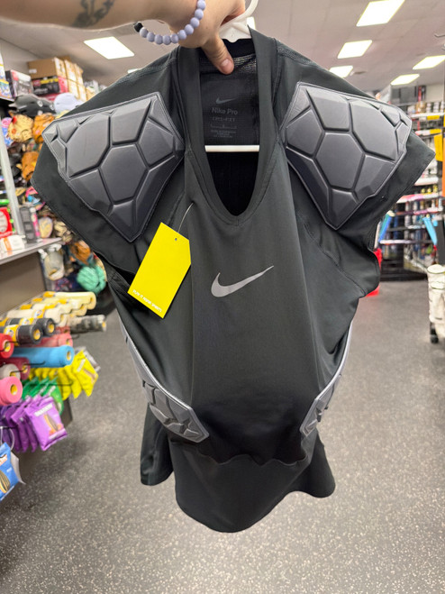 Vist Large View of Product Image Which is Used Nike PRO HYPERSTRONG TANK FB Top Adult Black LG