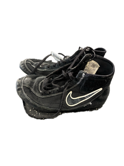 Vist Large View of Product Image Which is Used Nike Wrestling Shoes Black Junior 05