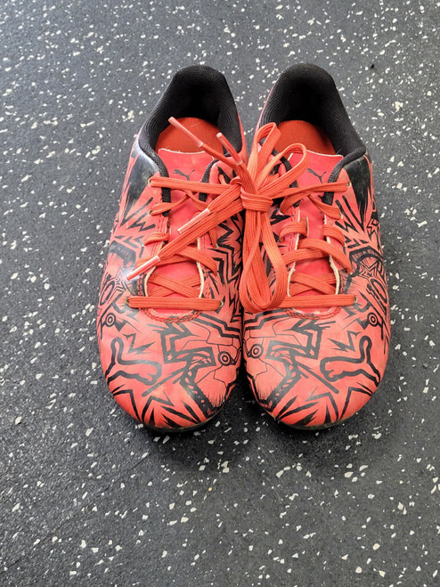 Vist Large View of Product Image Which is Used Puma Soccer Cleats Red Junior 01
