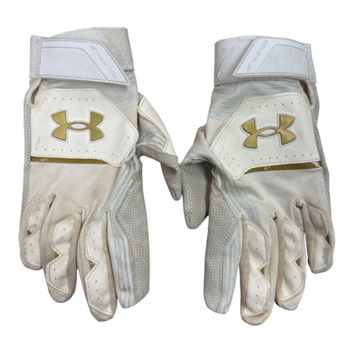 Vist Large View of Product Image Which is Batting gloves 