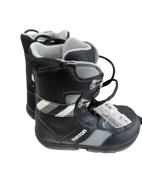 Vist Large View of Product Image Which is Used Burton GROM LACE Boys Snowboard Boots Black Junior 04