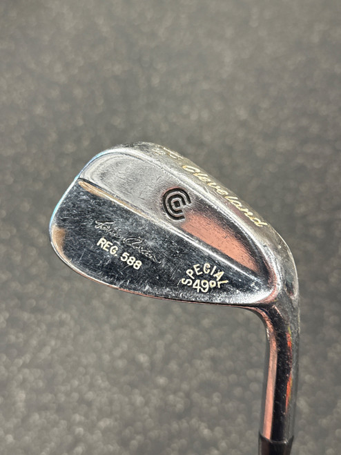 Vist Large View of Product Image Which is Used Cleveland TOUR ACTION REG 588 49 DEG Golf Wedge Mens RH Pitching Wedge