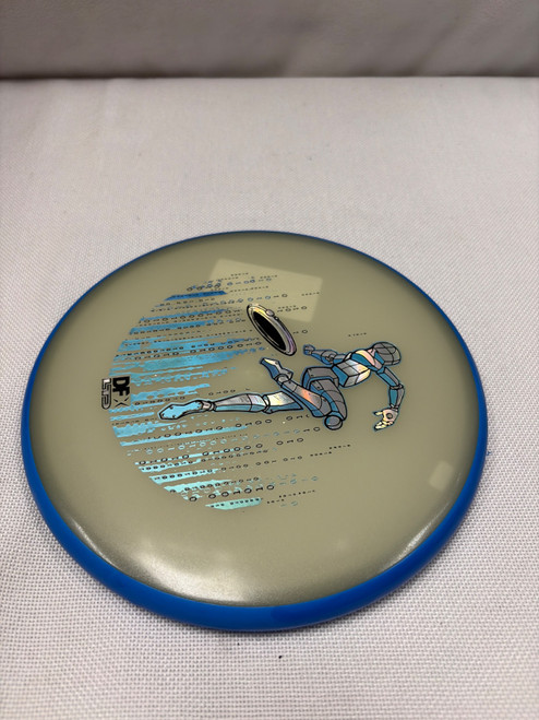 Vist Large View of Product Image Which is Used Axiom ECLIPSE SE PROXY Disc Golf Putter White