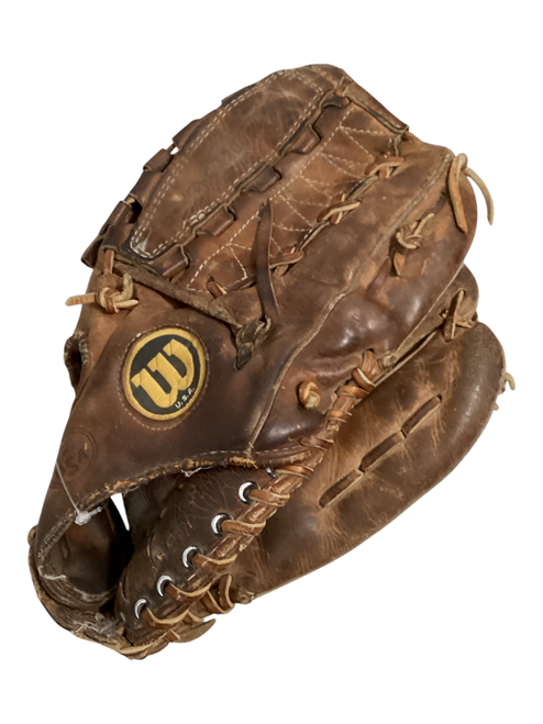 Vist Large View of Product Image Which is Used Wilson THE A2000 Baseball/Softball Glove Right Hand Throw Brown 12"