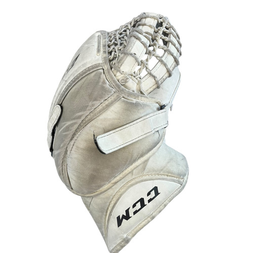 Vist Large View of Product Image Which is Used CCM E 3.5 Junior Goalie Catcher White