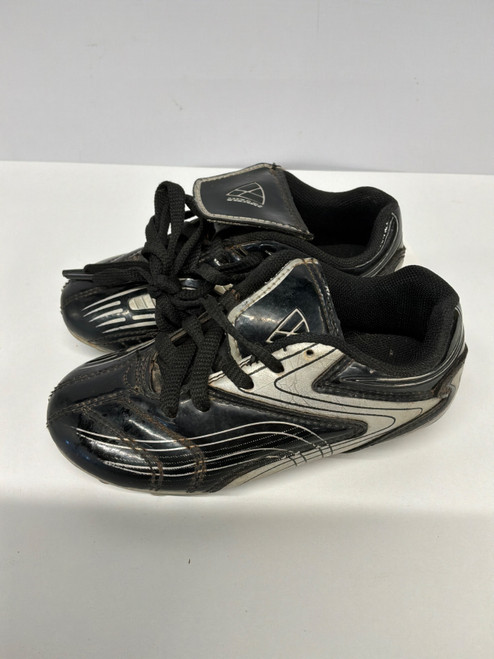 Vist Large View of Product Image Which is Used Vizari Soccer Cleats Black Youth 08.0