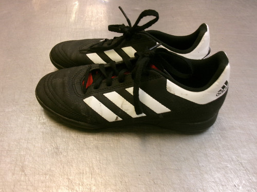 Vist Large View of Product Image Which is Used Adidas Soccer Turf Shoes Black Junior 04.5