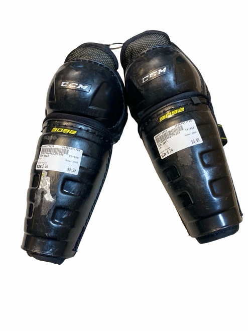 Vist Large View of Product Image Which is Used CCM 3092 Youth Shin Guards Black 9"