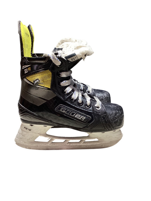 Vist Large View of Product Image Which is Used Bauer SUPREME 3S PRO Youth Hockey Skate Youth 12.0