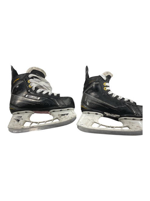 Vist Large View of Product Image Which is Used Bauer SUPREME 16 Youth Hockey Skate Youth 13.5