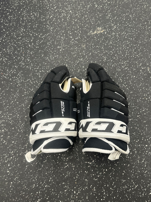 Vist Large View of Product Image Which is Used CCM VECTOR PLUS Senior Gloves Black 15"