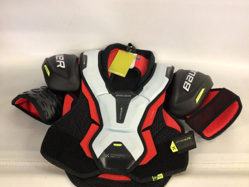 Vist Large View of Product Image Which is Used Bauer VAPOR HYPERLITE Intermediate Shoulder Pads MD