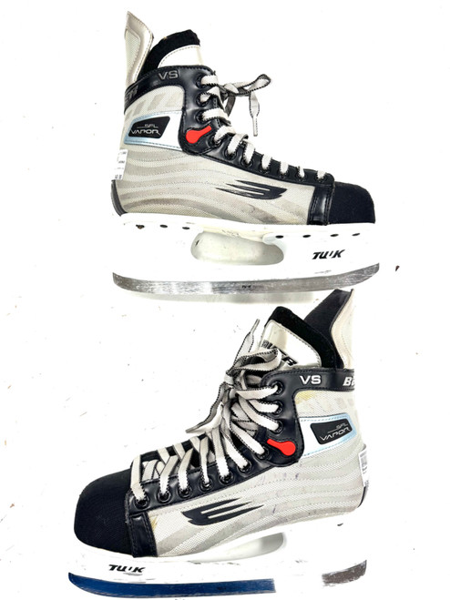 Vist Large View of Product Image Which is Used Bauer VAPOR VS Senior Hockey Skate Senior 7
