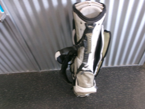 Vist Large View of Product Image Which is Used Callaway STAND BAG Mens Stand Bag White