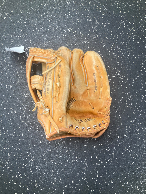 Vist Large View of Product Image Which is Used Regent 03347 BB/SB Glove RH Throw Brown 11"