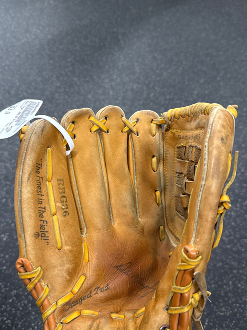 Vist Large View of Product Image Which is Used Rawlings RBG36 BB/SB Glove LH Throw Brown 12 1/2"