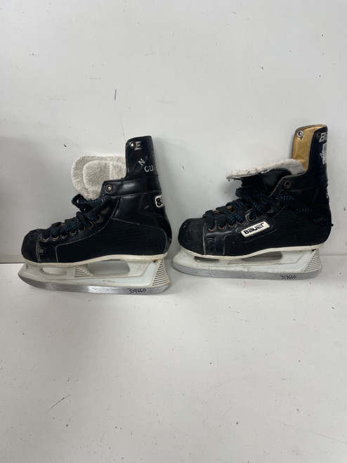 Vist Large View of Product Image Which is Used Bauer NATIONAL CUSTOM 888 Senior Hockey Skate Senior 6