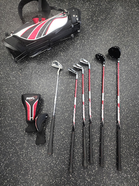 Vist Large View of Product Image Which is Used Maxfli REV 2 Jr Package Set RH Black And Red 7 Piece