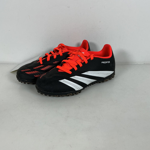 Vist Large View of Product Image Which is Used Adidas PREDATOR TURF SHOES Soccer Turf Shoes Black Junior 01