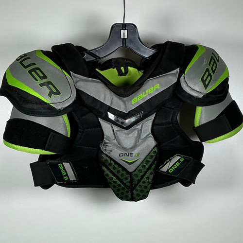 Vist Large View of Product Image Which is Used Bauer ONE.6 Shoulder Pads Jr SM