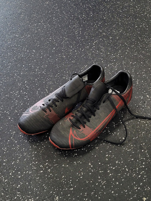 Vist Large View of Product Image Which is Used Nike Soccer Cleats Black Senior 6.5