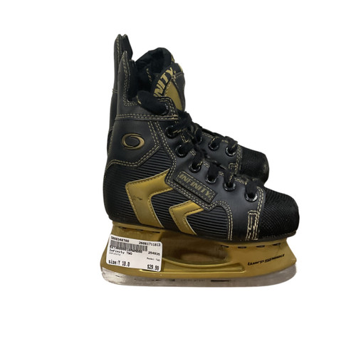 Vist Large View of Product Image Which is Used Infinity TWO Youth Hockey Skate Youth 10.0