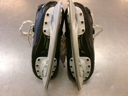 Vist Large View of Product Image Which is Used CCM RIBCOR 42K Intermediate Hockey Skate Intermediate 6.0