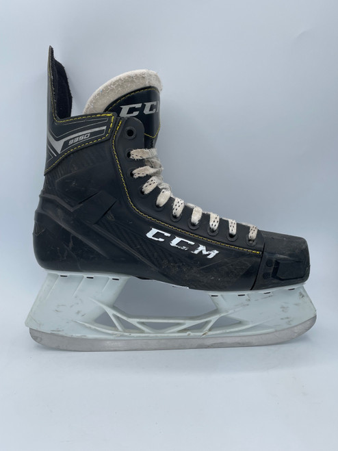 Vist Large View of Product Image Which is Used CCM 9350 Senior Hockey Skate Senior 8