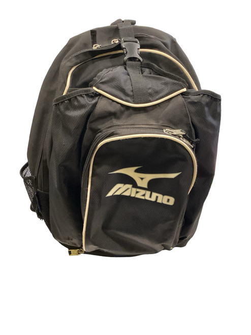 Vist Large View of Product Image Which is Used Mizuno Medium Equipment Bag