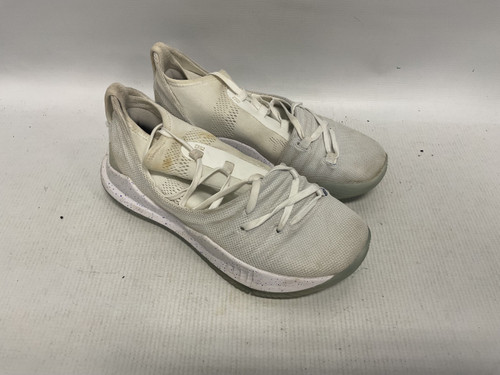 Vist Large View of Product Image Which is Used Under Armour Basketball Shoes Y White Junior 06