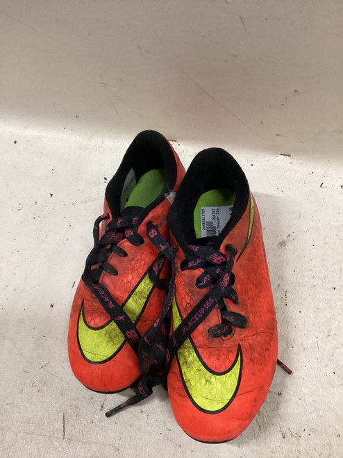 Vist Large View of Product Image Which is Used Nike Soccer Cleats Orange Junior 01