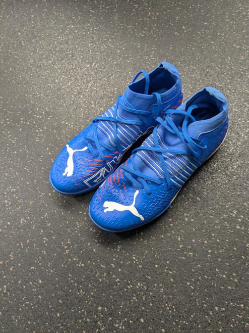 Vist Large View of Product Image Which is Used Puma Soccer Indoor Shoes Royal Blue Senior 7.5