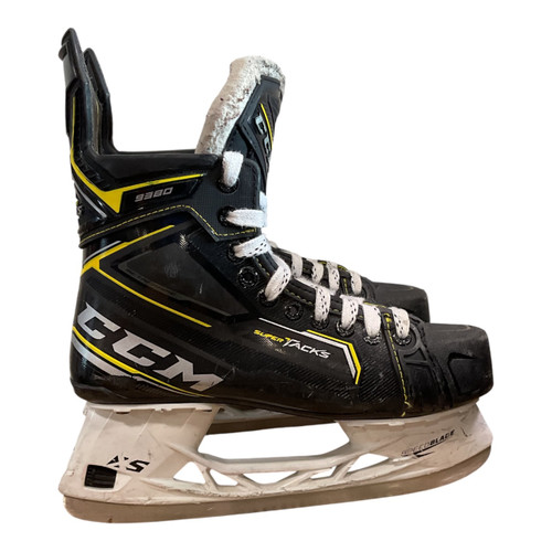 Vist Large View of Product Image Which is Used CCM SUPER TACKS 9380 Senior Hockey Skate Senior 7