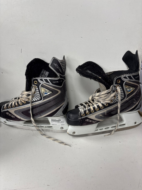 Vist Large View of Product Image Which is Used CCM VECTOR GR8-7 Senior Hockey Skate Senior 9.5