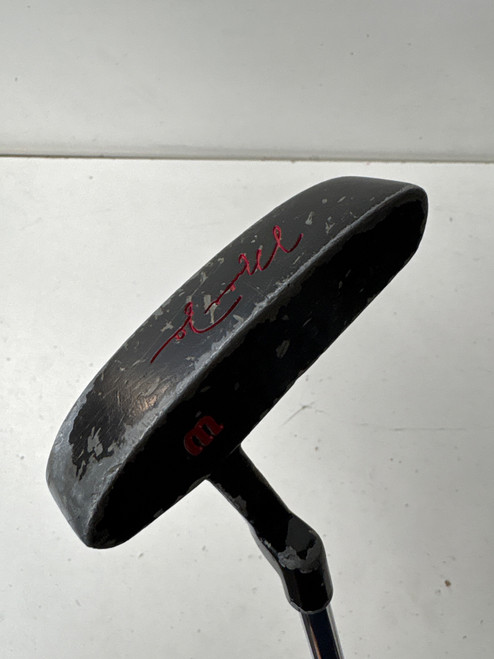 Vist Large View of Product Image Which is Used Wilson Jr Putter RH
