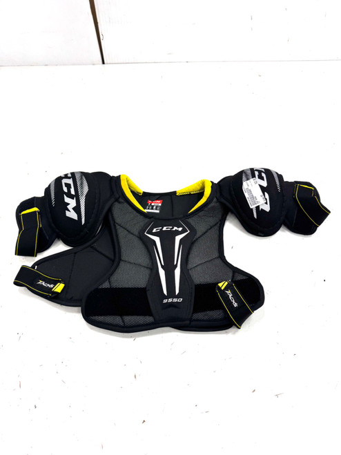 Vist Large View of Product Image Which is Used CCM 9550 Junior Shoulder Pads MD
