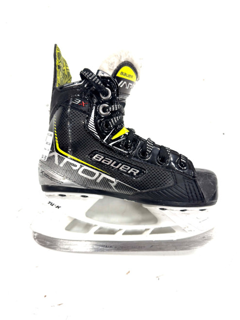Vist Large View of Product Image Which is Used Bauer 3X Youth Hockey Skate Youth 11.5