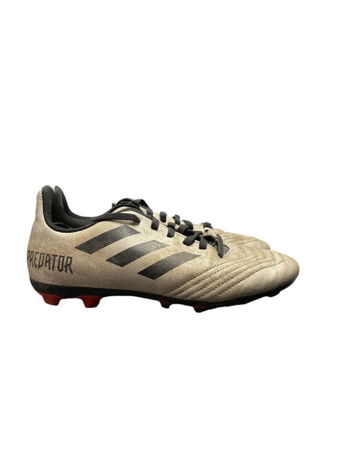 Vist Large View of Product Image Which is Used Adidas PREDATOR SZ 3 Soccer Cleats Silver Junior 03