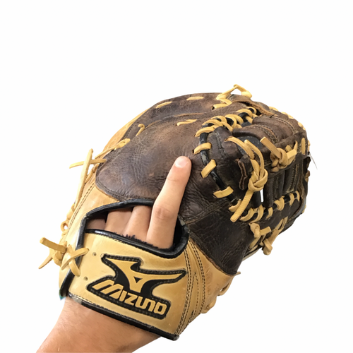 Vist Large View of Product Image Which is Used Mizuno GXF 75 BB/SB Glove RH Throw Brown 12 1/2"