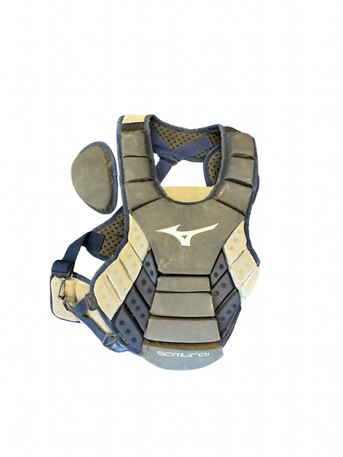 Vist Large View of Product Image Which is Used Mizuno SAMURAI Catchers Chest Protector Navy Blue Youth