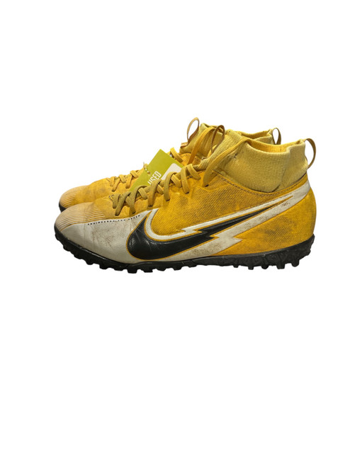 Vist Large View of Product Image Which is Used Nike Soccer Turf Shoes Yellow Youth 06.5