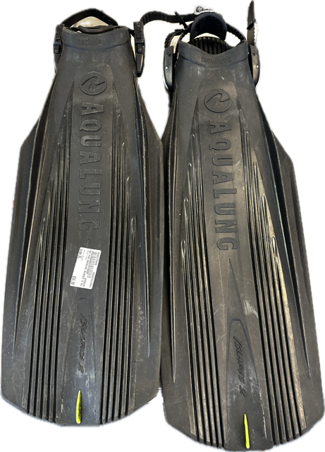 Vist Large View of Product Image Which is Used Aqua Lung Underwater Fins Black XL