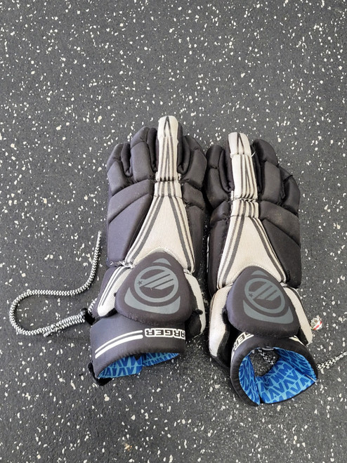 Vist Large View of Product Image Which is Used Maverik CHARGER Lacrosse Gloves Junior Black 12"