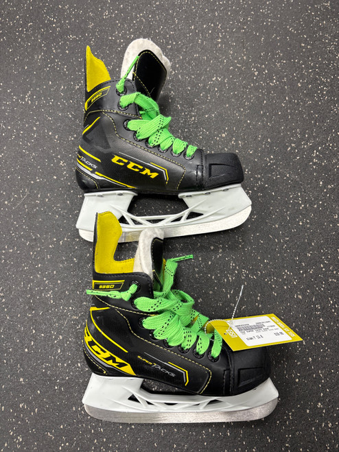 Vist Large View of Product Image Which is Used CCM SUPER TACKS 9350 Youth Hockey Skate Youth 13.0