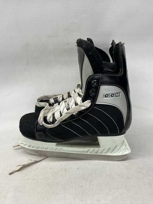 Vist Large View of Product Image Which is Used CCM POWERELINE 40 Junior Hockey Skate Junior 03